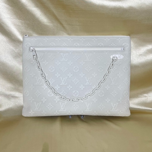 LOUIS VUITTON Pochette Jules GM Taurillon Clemence leather Monogram shadow Clutch bag M80044 black